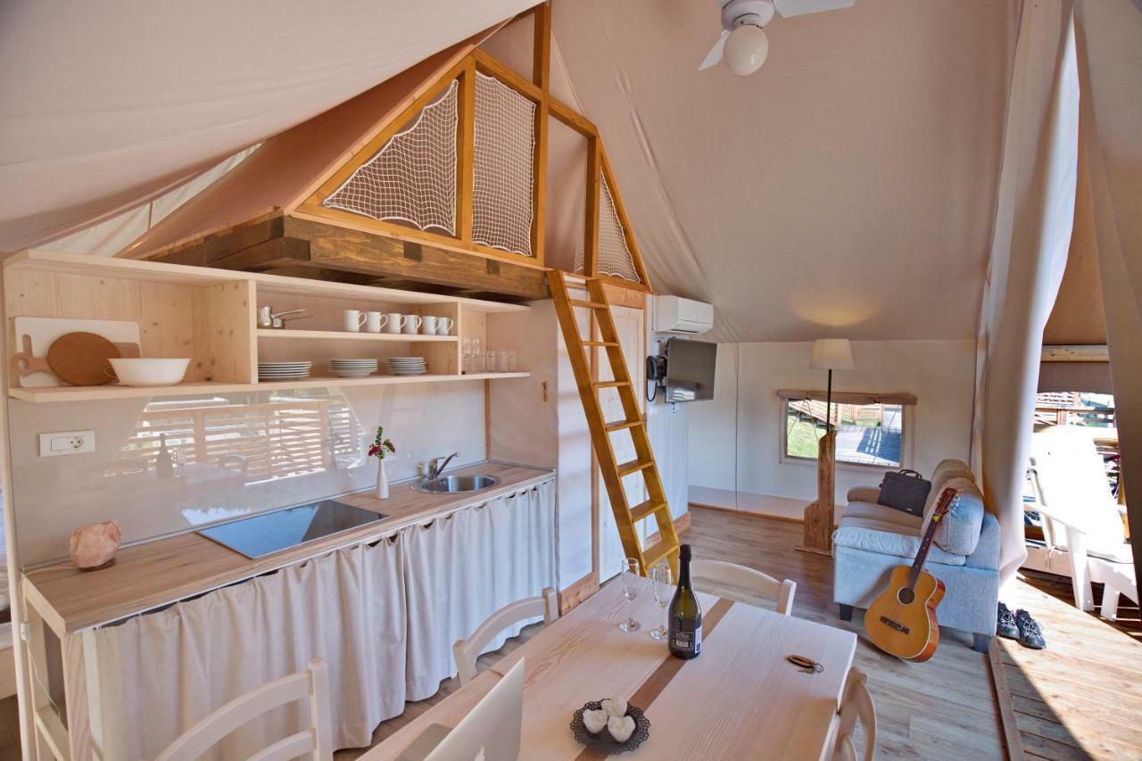 Glamping Sun Valley Bioterme Mala Nedelja Eksteriør billede